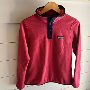 Patagonia Women’s Salmon Pink Micro-D Lightweight Fleece Pullover Size Small